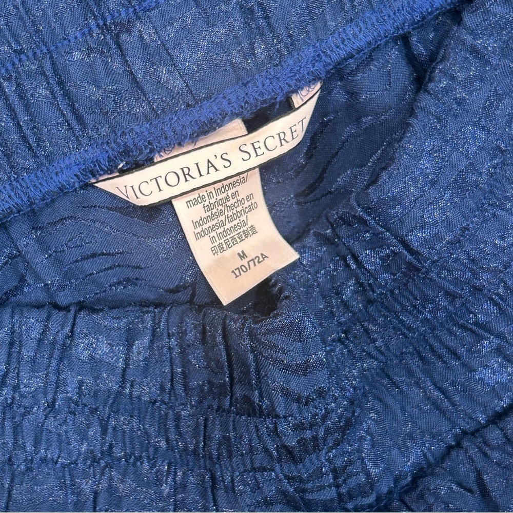 Victoria’s Secret Blue Zebra Sleep Set Pajamas Top and Bottoms Shorts - Picture 8 of 10